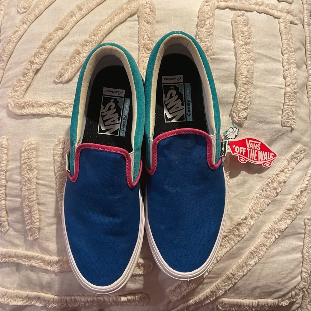 Vans - Picture 2 of 8
